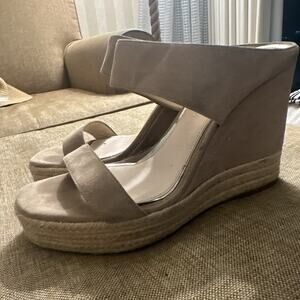 Women’s Jessica Simpson Siera Suede Wedge Sandals Heels Tan Beige Size 9.5 M